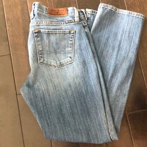 Lucky brand women’s Sofia straight ankle jeans size 29